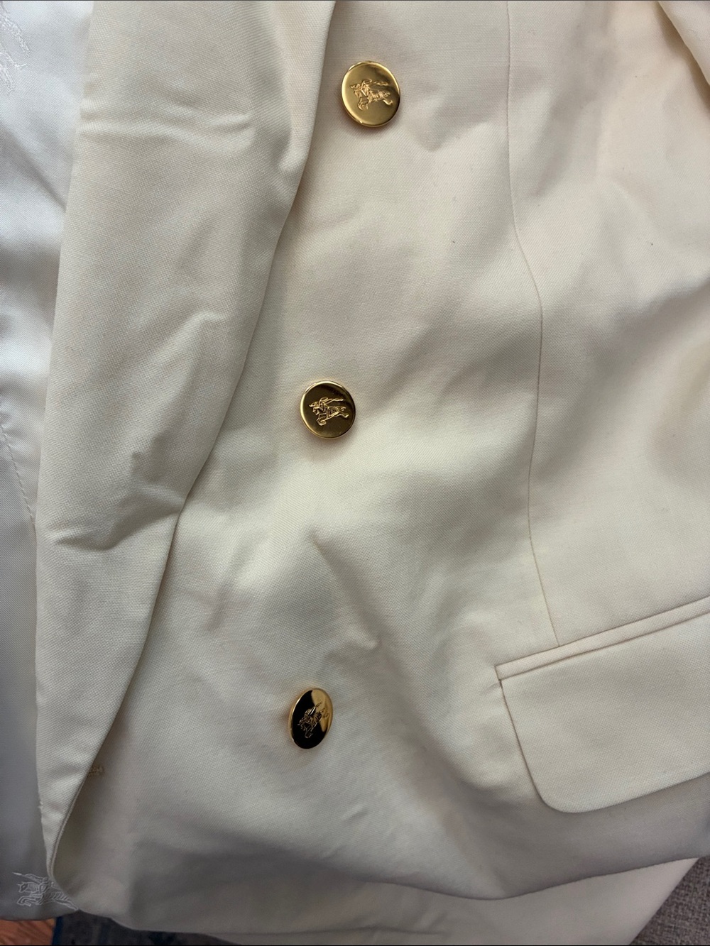 Burberry Cream Lined Blazer with Branded Interior Patch - Picture 3 of 4